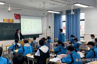 ️红字当头！卓识社媒晒自拍：2023倒计时 万事胜意